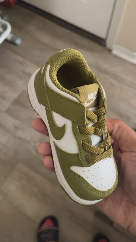 Pacific Moss Dunks